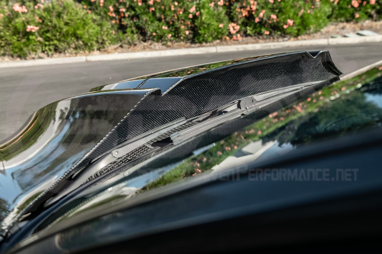 2004-2006 PONTIAC GTO | ZR1 STYLE CARBON FIBER FRONT VENTED COWL HOOD